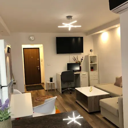 Apartment Kaleidoscope Studio *
